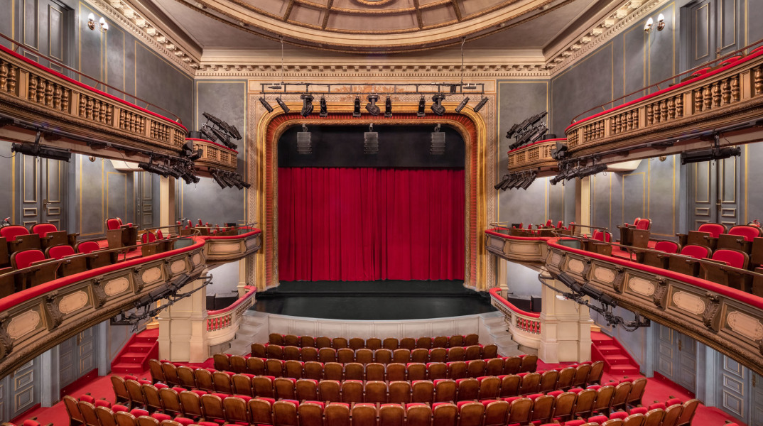 Εθνικό Θέατρο: η κεντρική σκηνή στο κτίριο Τσίλλερ
