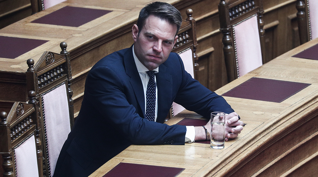 Ο Πρόεδρος του ΣΥΡΙΖΑ - Προοδευτική Συμμαχία Στέφανος Κασσελάκης στην Ολομέλεια της Βουλής