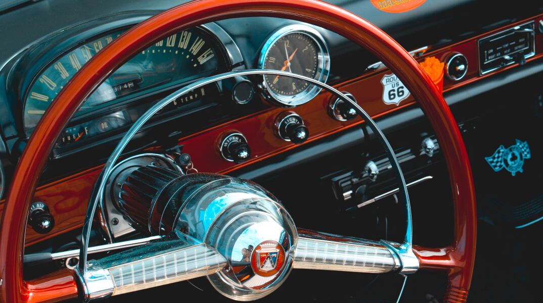 παλιό αυτοκίνητο 