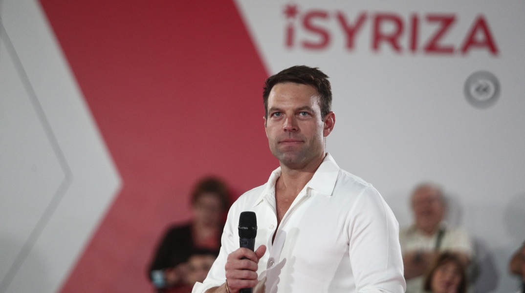 Στέφανος Κασσελάκης από το Κερατσίνι: «Το συνέδριο του ΣΥΡΙΖΑ δεν θα είναι συνέδριο ξεκαθαρίσματος λογαριασμών, αλλά συνέδριο για την κοινωνία».