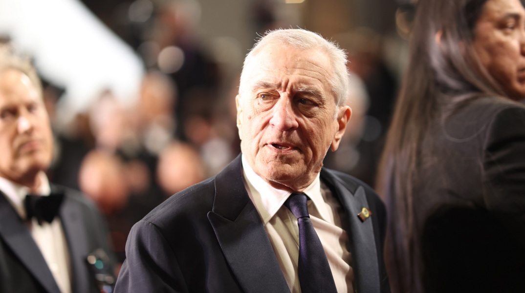 Ρόμπερτ Ντε Νίρο: Νέα επίθεση εναντίον του Ντόναλντ Τραμπ: «Είναι σατανικός» - Οι δηλώσεις του στη σύνοδο «Σταματήστε τον Τραμπ».