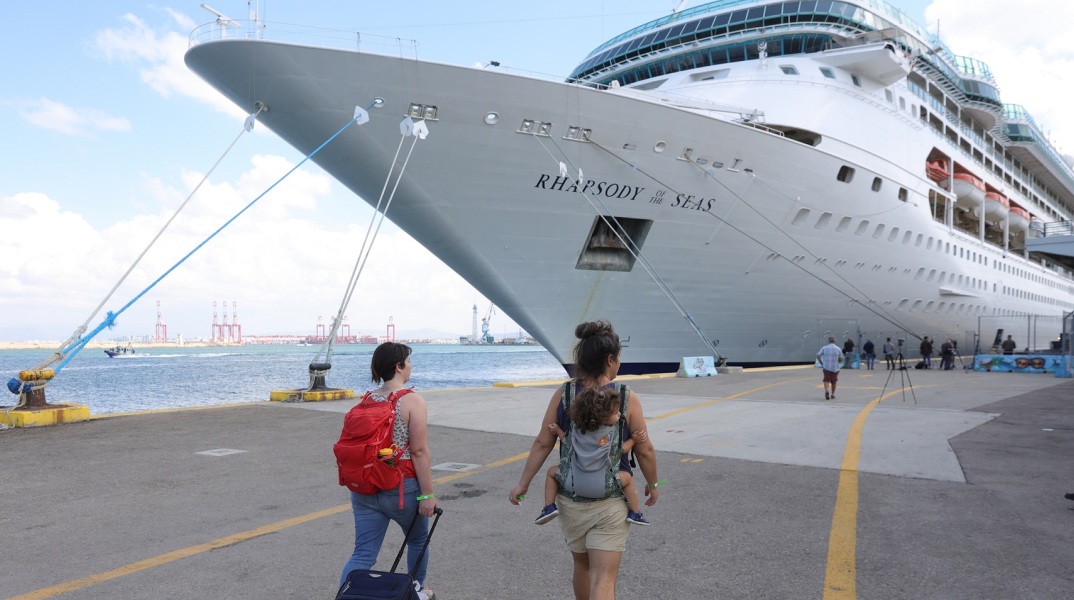 Μεσανατολικό: Η Κύπρος έχει δεχτεί αιτήματα από 26 χώρες για μεταφορά ξένων υπηκόων από την περιοχή της Γάζας και το Ισραήλ - Μέσω του «Σχεδίου Εστία». 