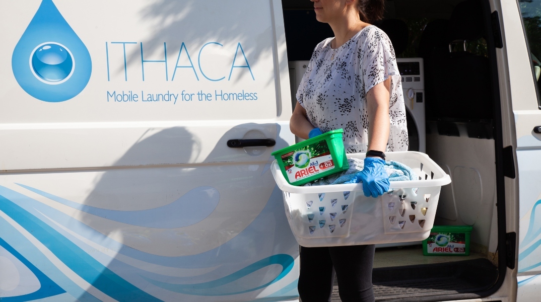 To ARIEL και το Κινητό Πλυντήριο Ρούχων ITHACA