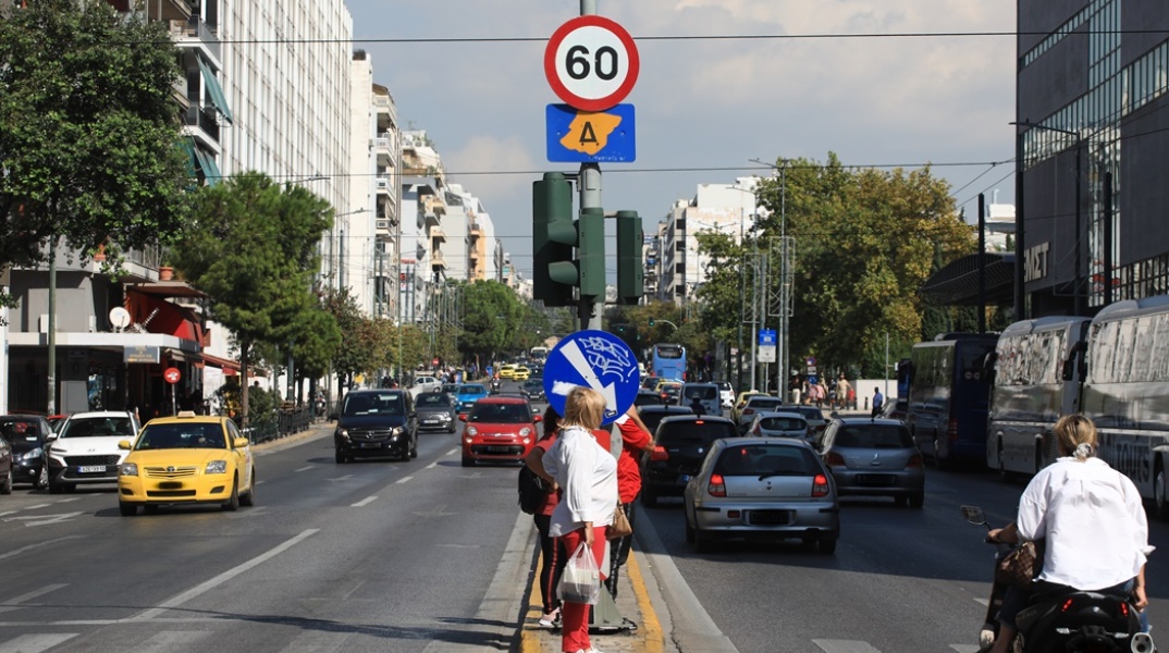 Δακτύλιος της Αθήνας - Η πινακίδα σε δρόμο της πρωτεύουσας