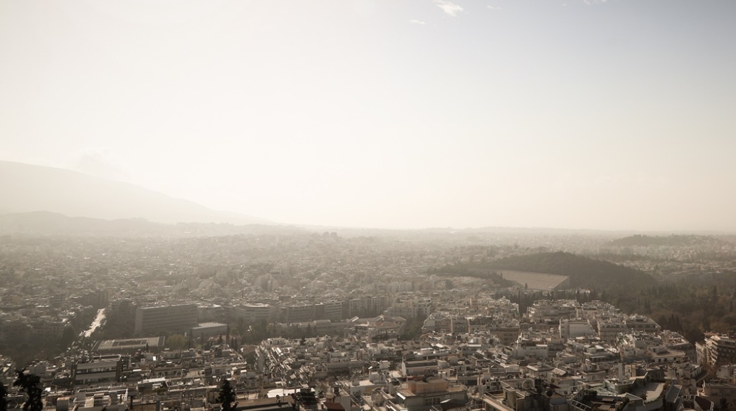 Αφρικανική σκόνη πάνω από τον ουρανό της Αθήνας