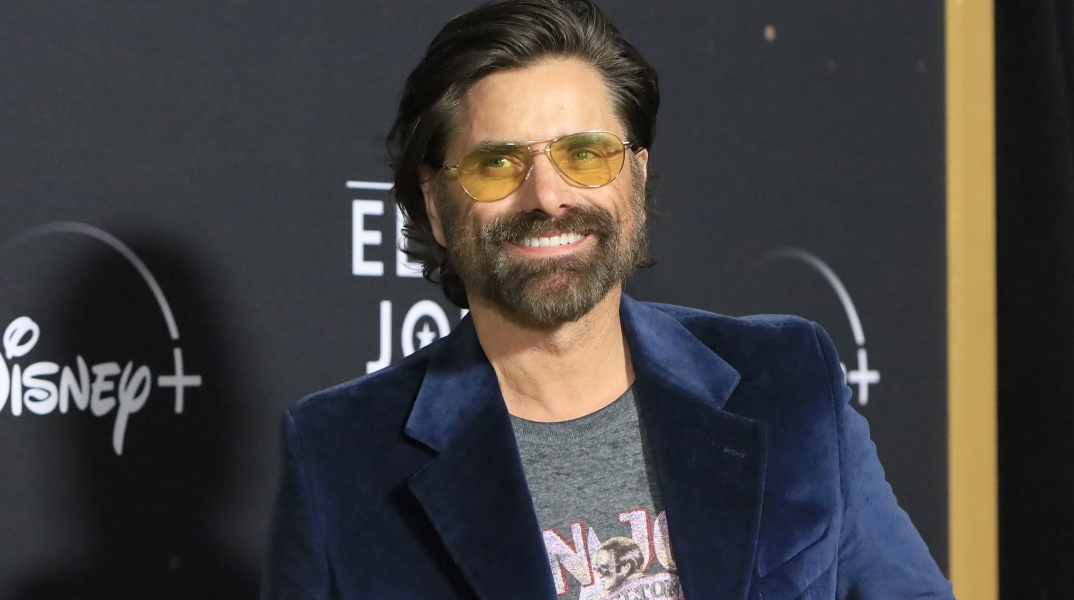 Ο Τζον Στάμος