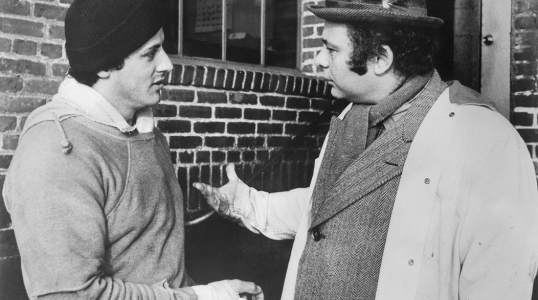 Ο ηθοποιός Burt Young με τον Stallone σε στιγμιότυπο από την ταινία «Rocky»