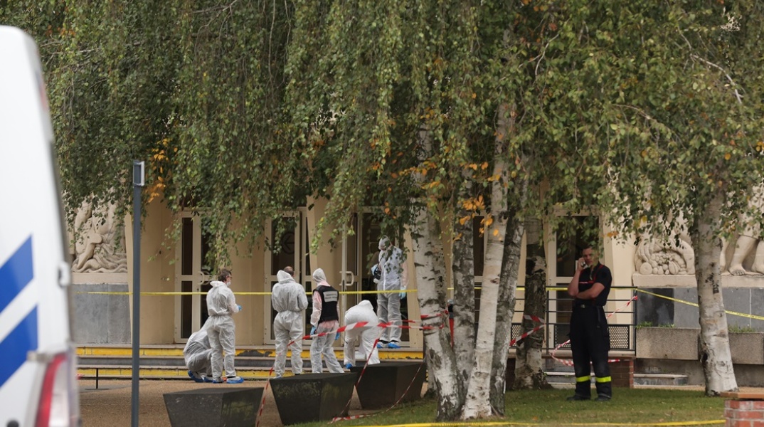 Το σχολείο όπου δολοφονήθηκε ο καθηγητής στην πόλη Αράς της Γαλλίας