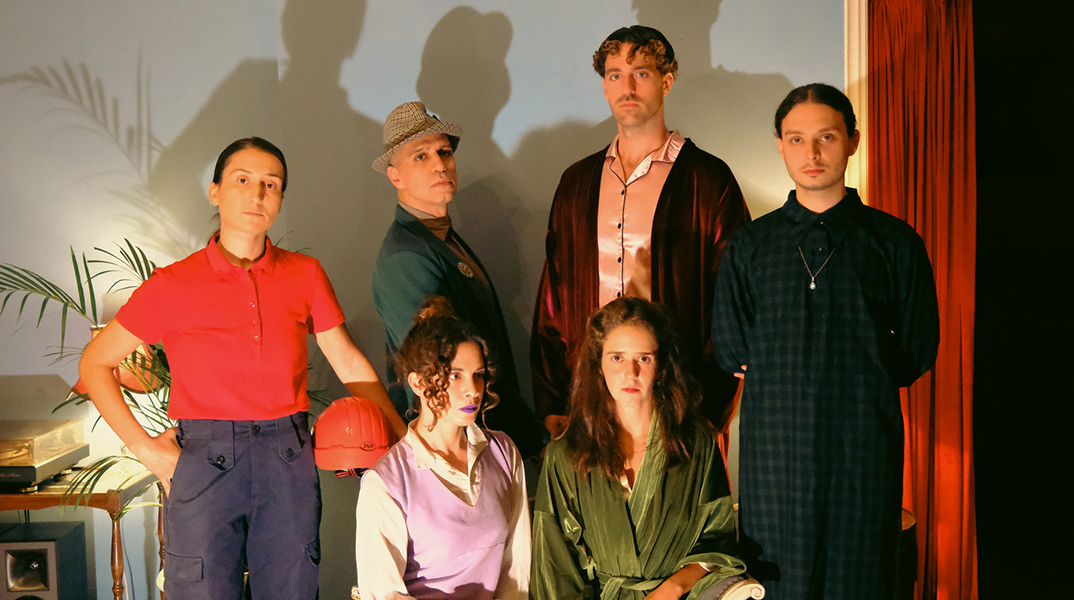 «Η Φαλακρή Τραγουδίστρια» στο House of Smiths