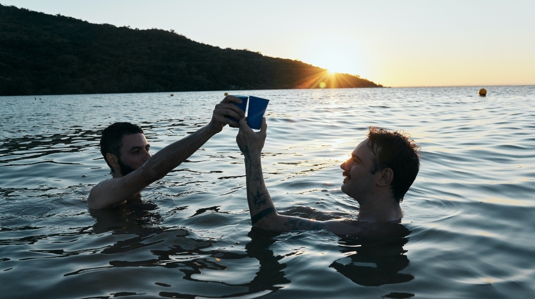 Η παραμέληση της ανδρικής φιλίας και οι επιπτώσεις της στην ψυχική και σωματική υγεία