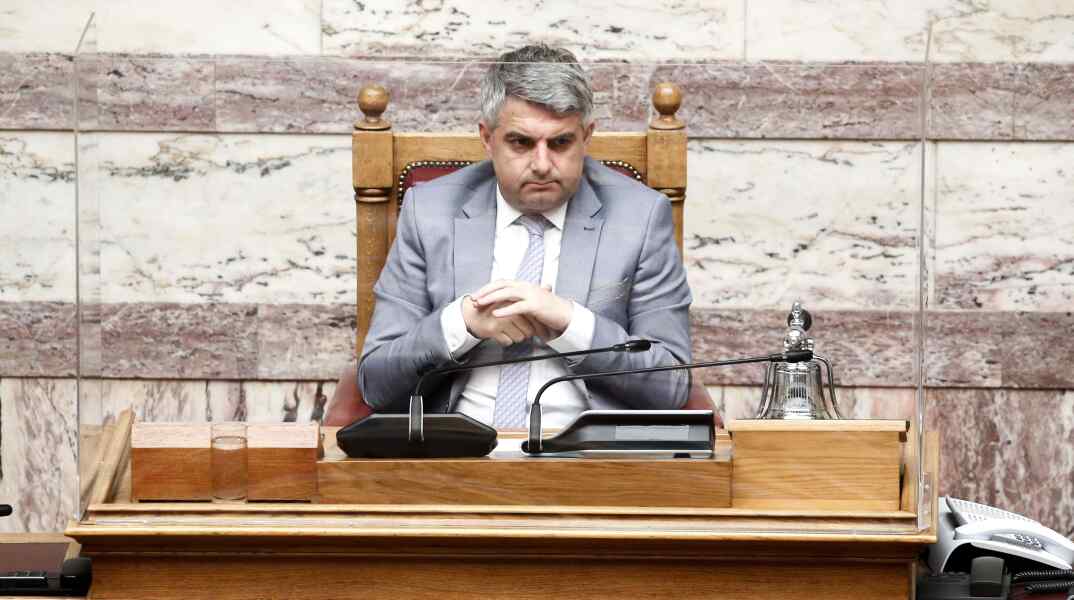 Οδυσσέας Κωνσταντινόπουλος: Κατηγορηματικά αντίθετος στο ενδεχόμενο επιστροφής στελεχών του ΣΥΡΙΖΑ στο ΠΑΣΟΚ εμφανίστηκε ο βουλευτής του κόμματος.