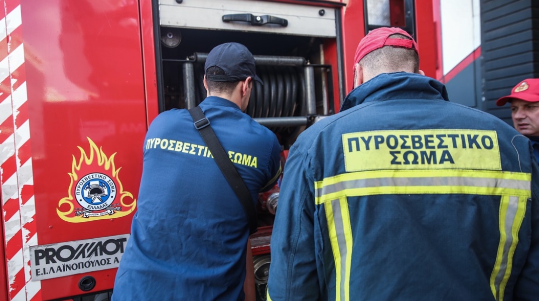 Γυναίκα εντοπίστηκε νεκρή μετά από φωτιά σε διαμέρισμα στη Γλυφάδα