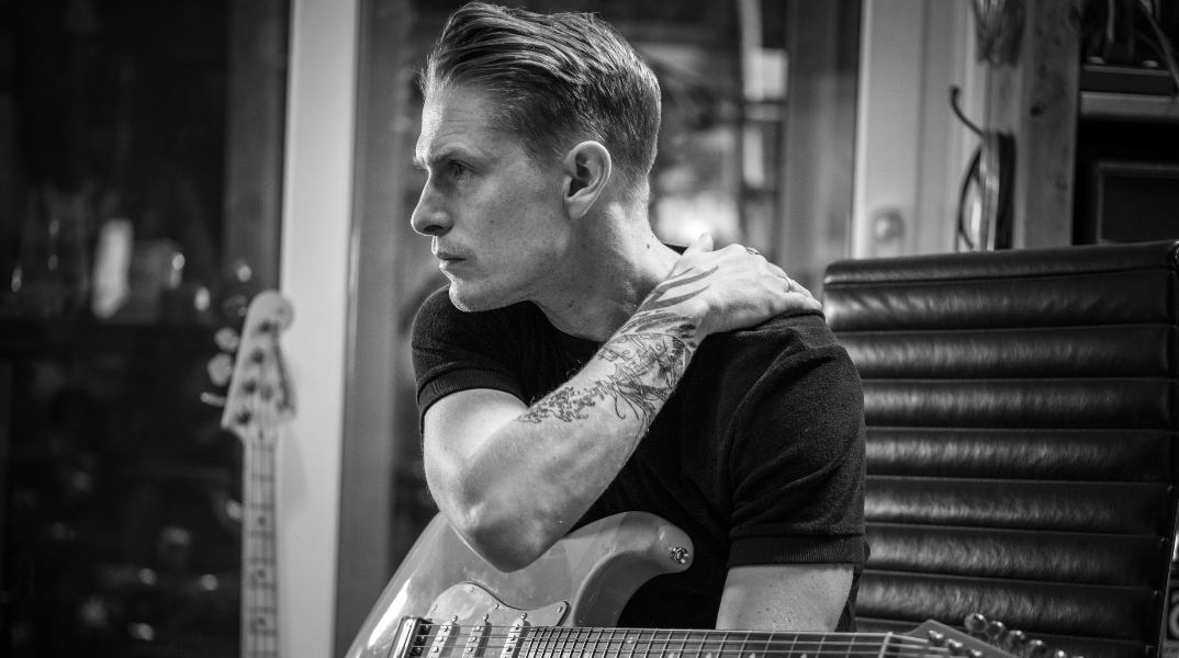 Lack of Afro ft. Greg Blackman - Loving Arms: Tο τραγούδι της ημέρας, Τετάρτη 25 Οκτωβρίου 2023, από τον Athens Voice 102.5