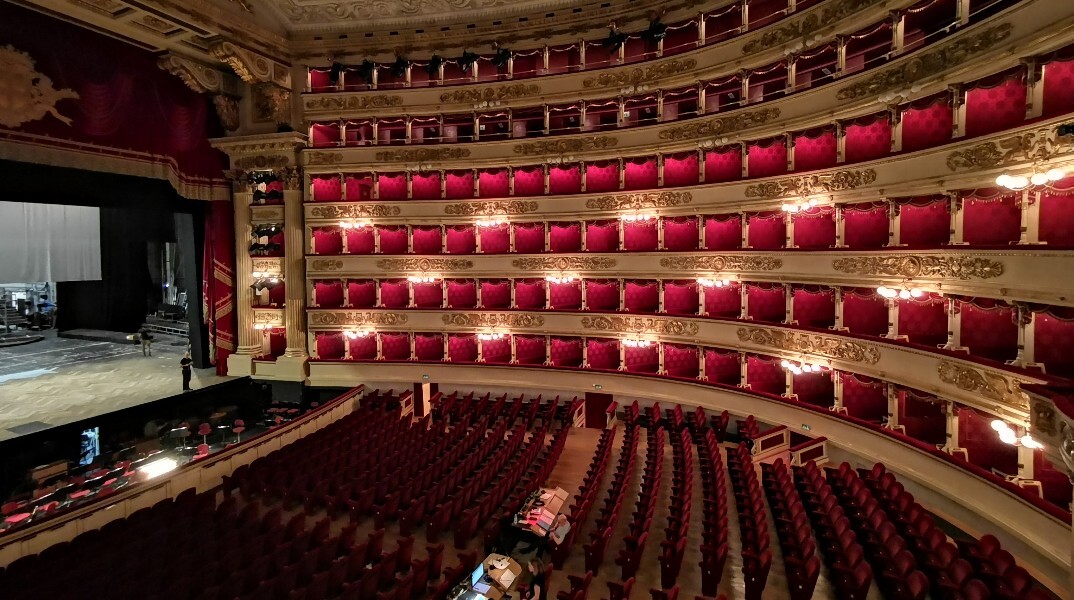 Εγκαινιάστηκε ο νέος εντυπωσιακός πύργος του Teatro alla Scala στο Μιλάνο
