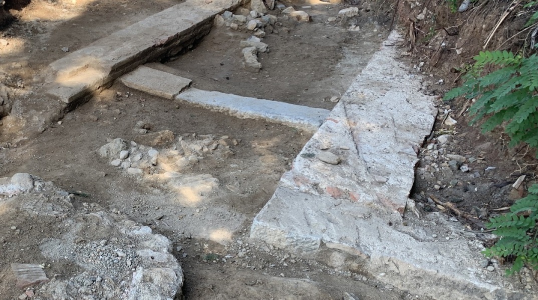 Υπουργείο Πολιτισμού: Στο φως συγκρότημα του 2ου μ.Χ. αιώνα έφεραν στο φως οι ανασκαφές στο πλαίσιο της ανάπλασης της λεωφόρου Βασιλίσσης Όλγας.