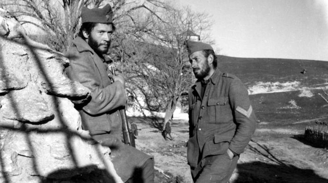 «Ουρανός» του Τάκη Κανελλόπουλου: Η βραβευμένη αντιπολεμική ταινία του 1962, η ιστορία της και το κίνημα του Νέου Ελληνικού Κινηματογράφου.