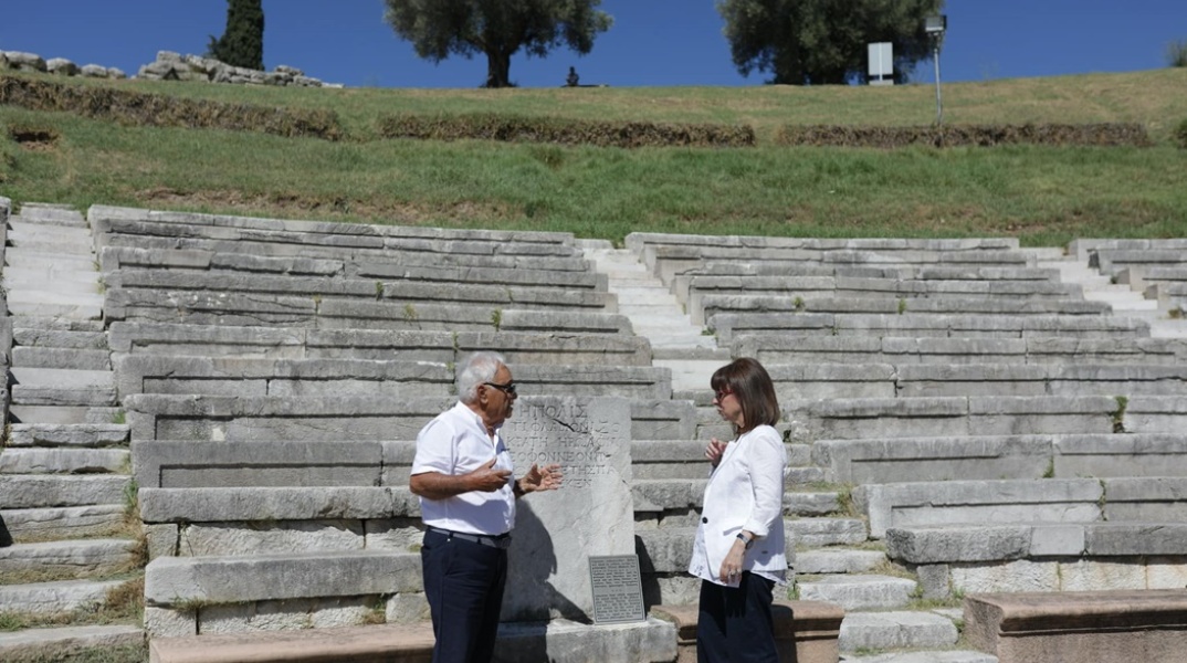 Η Πρόεδρος της Δημοκρατίας, Κατερίνα Σακελλαροπούλου και ο σπουδαίος αρχαιολόγος Πέτρος Θέμελης