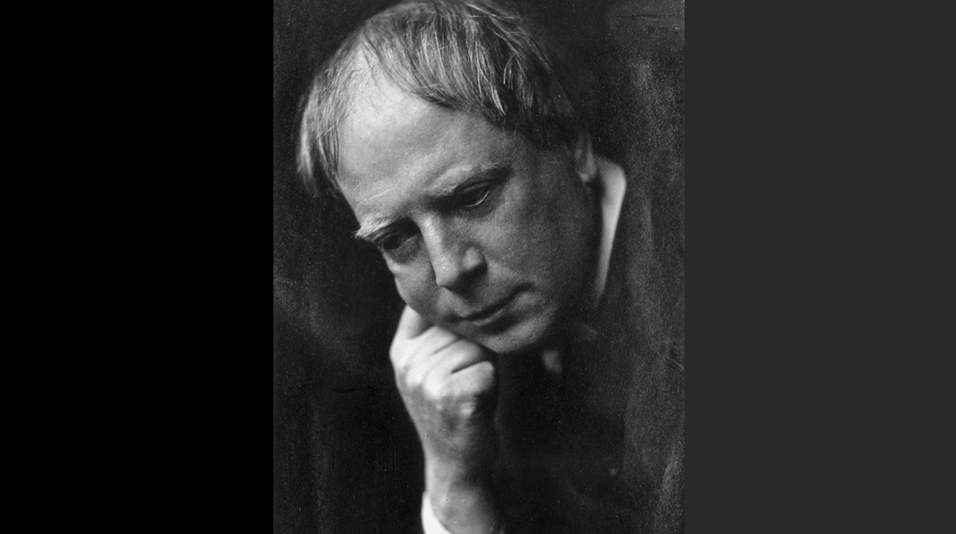 Άρθου Μάχεν: Ο Ουαλός δημοσιογράφος, ηθοποιός, συγγραφέας και μυστικιστής, που θεωρείται «πατέρας» της μυθοπλασίας του τρόμου - Το αυτοβιογραφικό έργο του «Ο Λόφος των Ονείρων» 