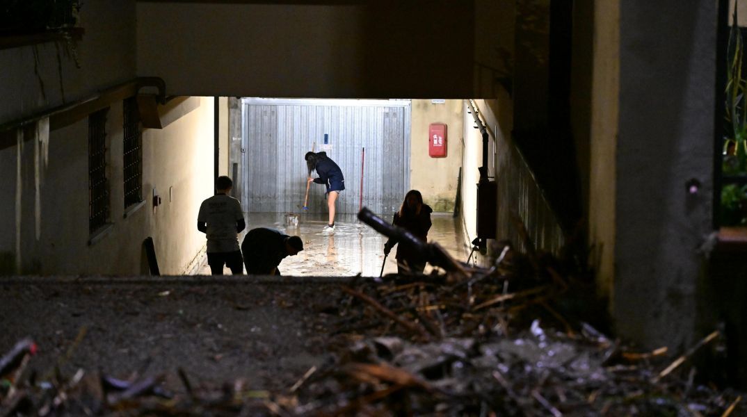 Ιταλία: Επτά οι νεκροί από το κύμα κακοκαιρίας, περισσότερες από 4.000 οι επιχειρήσεις της Πυροσβεστικής - Δύο αγνοούμενοι.