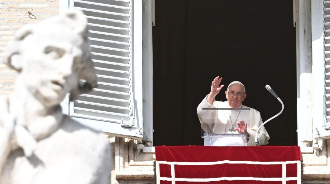 Μέση Ανατολή - Πάπας Φραγκίσκος: «Εν ονόματι του Κυρίου, σας παρακαλώ, σταματήστε. Παύσατε πυρ!» - Απηύθυνε και πάλι έκκληση για την απελευθέρωση των ομήρων.