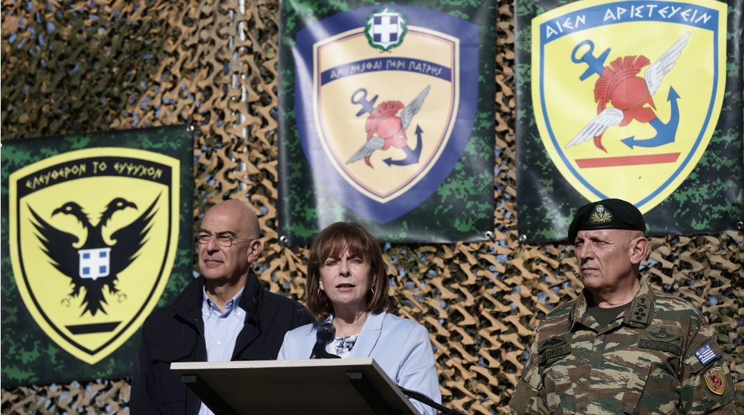 Κατερίνα Σακελλαροπούλου: Στον Έβρο για την άσκηση «Αίσιος Οιωνός» των ένοπλων δυνάμεων - Ο χαιρετισμός της Προέδρου της Δημοκρατίας.