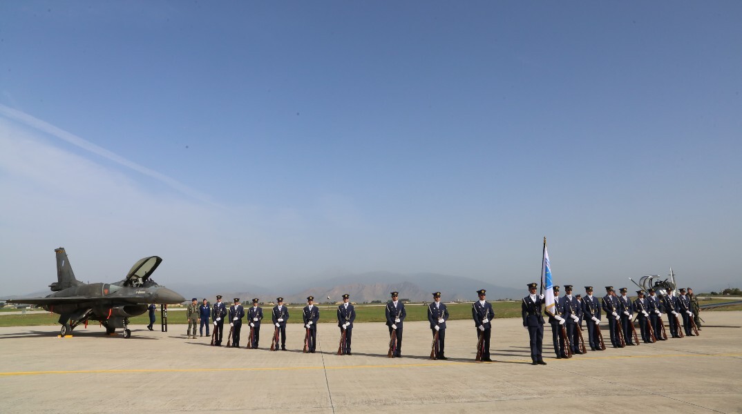 Μήνυμα Μητσοτάκη στα στελέχη της Πολεμικής Αεροπορίας: Σας είμαστε ευγνώμονες