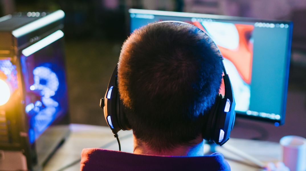 Omegle: Έκλεισε η υπηρεσία σύνδεσης με αγνώστους σε chat ή με κάμερα με κύριο σκοπό το διαδικτυακό σεξ - Οι καταγγελίες για κακοποίηση σε βάρος της. 