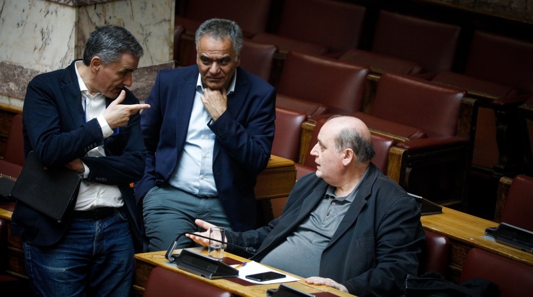 Ευκλείδης Τσακαλώτος, Νίκος Φίλης και Πάνος Σκουρλέτης στα έδρανα της Βουλής