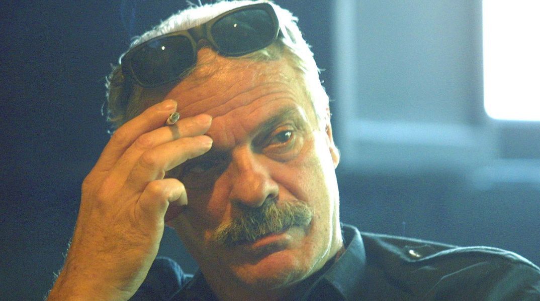 Σπύρος Φωκάς: Συλλυπητήριο μήνυμα της υπουργού Πολιτισμού Λίνας Μενδώνη για την απώλεια του Έλληνα ηθοποιού - Η καριέρα του και οι διεθνείς επιτυχίες.