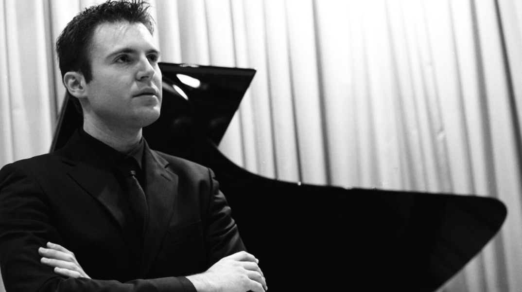 Ο Απόστολος Παληός ερμηνεύει έργα Ραχμάνινοφ