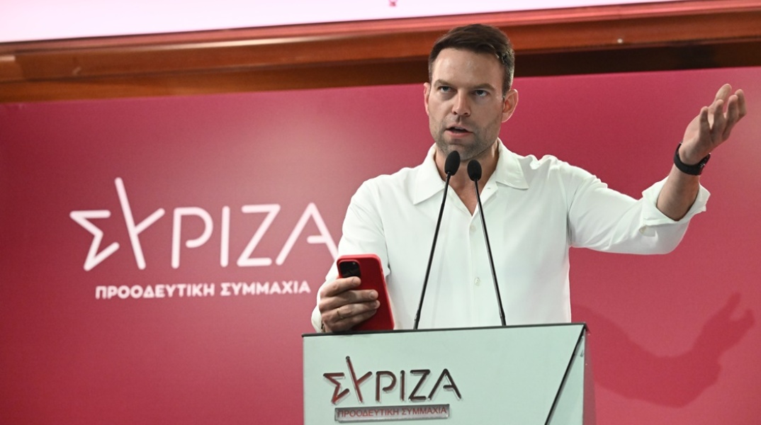 Κασσελάκης για αποχώρηση «Ομπρέλας»: «Καλώ Πέρκα - Τσακαλώτο να δώσουν τις έδρες στο κόμμα»