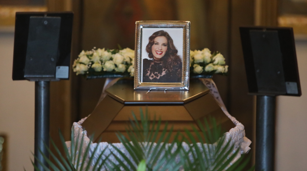 Κάτια Νικολαΐδου: Το τελευταίο αντίο στην ηθοποιό