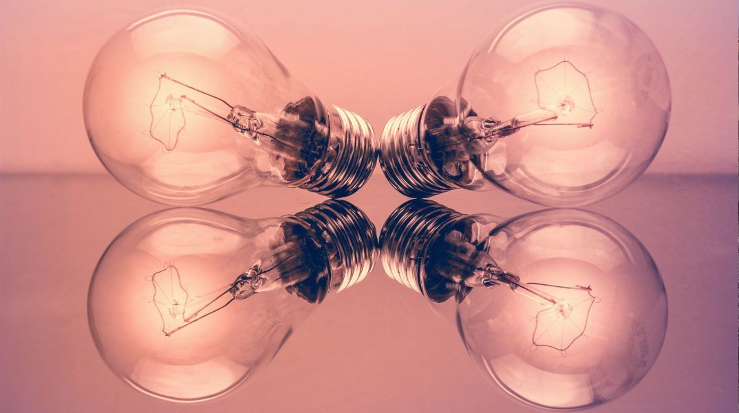 Τιμολόγια ρεύματος: Οι διαφορές και τα οφέλη στα μπλε, πράσινα, κίτρινα και πορτοκαλί 