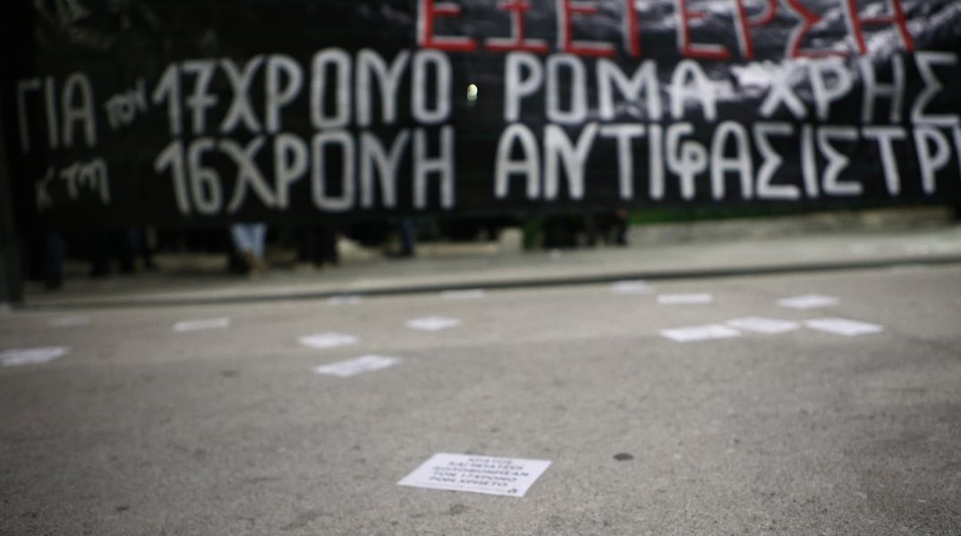 Νεκρός 17χρονος σε καταδίωξη: Ένταση σε Θήβα και Αλίαρτο για το θάνατο του νεαρού Ρομά - Γιάννης Οικονόμου: Καμία σκιά στη διερεύνηση του τραγικού περιστατικού.