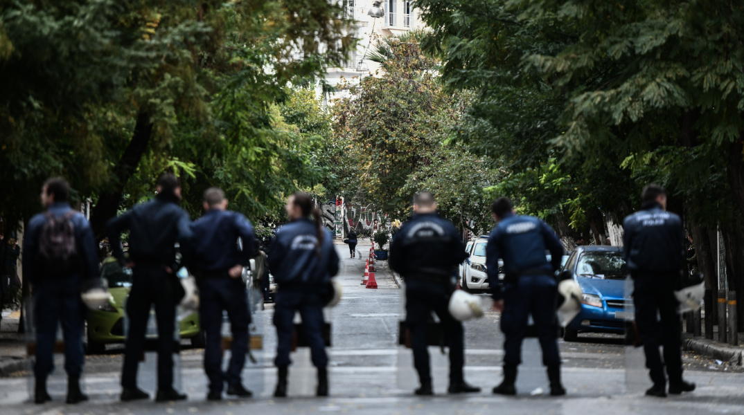 Δρακόντεια μέτρα ασφαλείας για την 50η επέτειο του Πολυτεχνείου