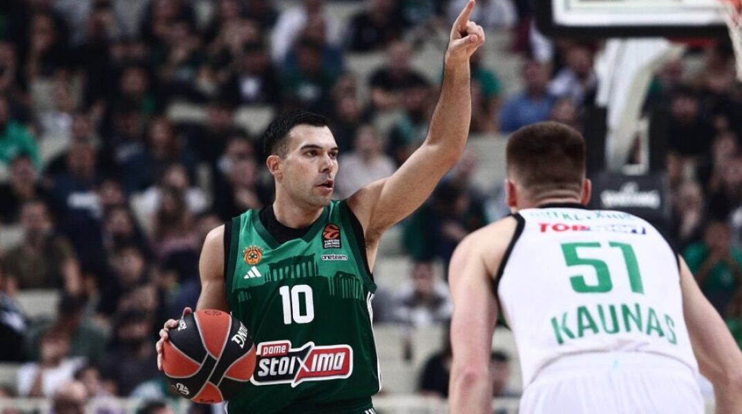 Ο Κώστας Σλούκας