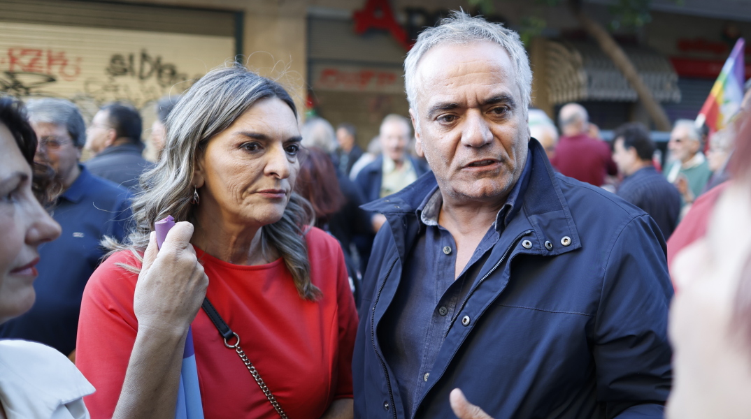 Τα πηγαδάκια πρώην και νυν μελών του ΣΥΡΙΖΑ στην πορεία για το Πολυτεχνείο (εικόνες)