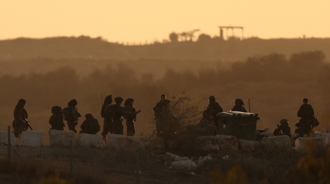 Σταθερή για δεκαετίες η τακτική του «επείγοντος» για τις πωλήσεις όπλων