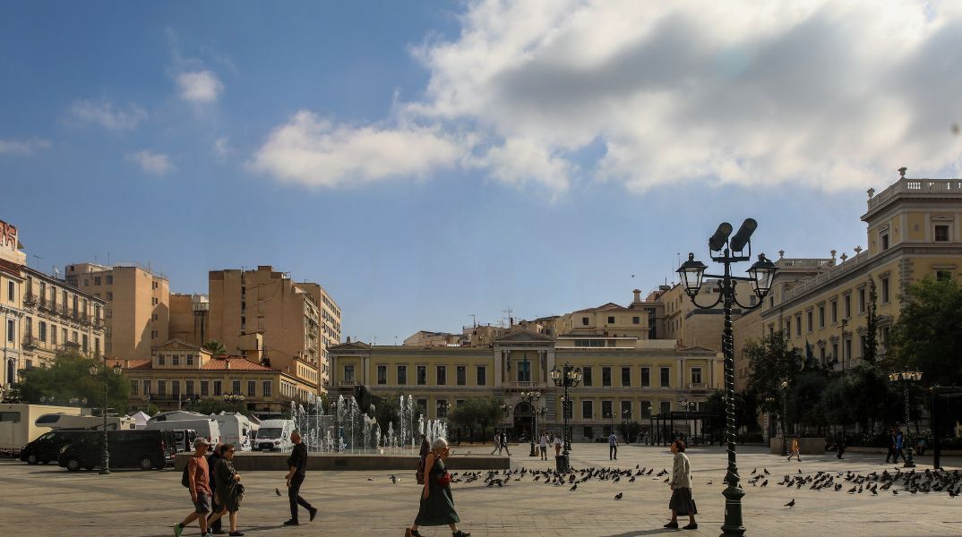 Νέα οριζόντια μείωση 5% στα δημοτικά τέλη από τον δήμο Αθηναίων