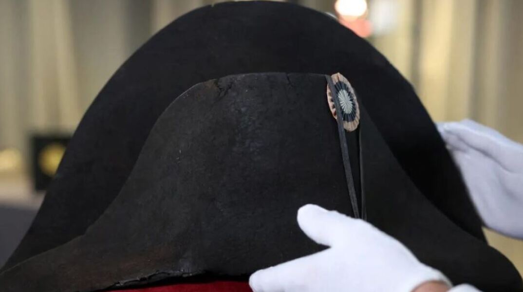 Καπέλο του Ναπολέοντα πωλήθηκε έναντι 1,93 εκατομμυρίων ευρώ