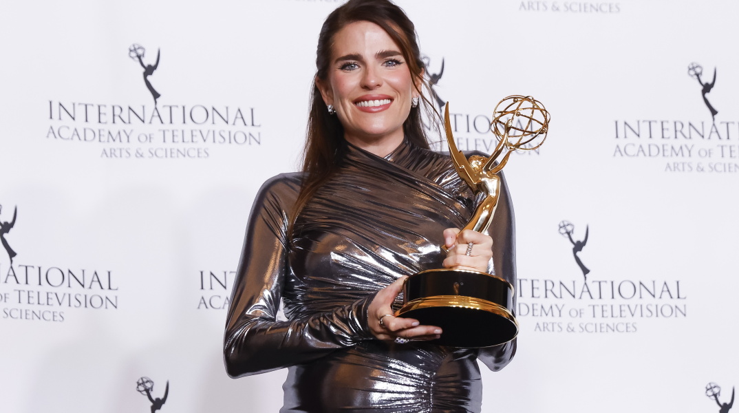 Η Μεξικανή ηθοποιός, Κάρλα Σόουζα, που απέσπασε το βραβείο καλύτερης ερμηνείας από γυναίκα ηθοποιό στα Διεθνή βραβεία Emmy 2023