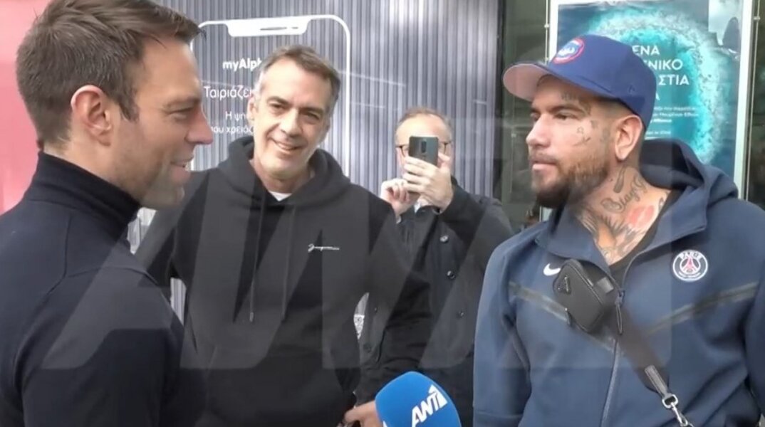 Στέφανος Κασσελάκης και Snik: Συνάντηση και γνωριμία on camera