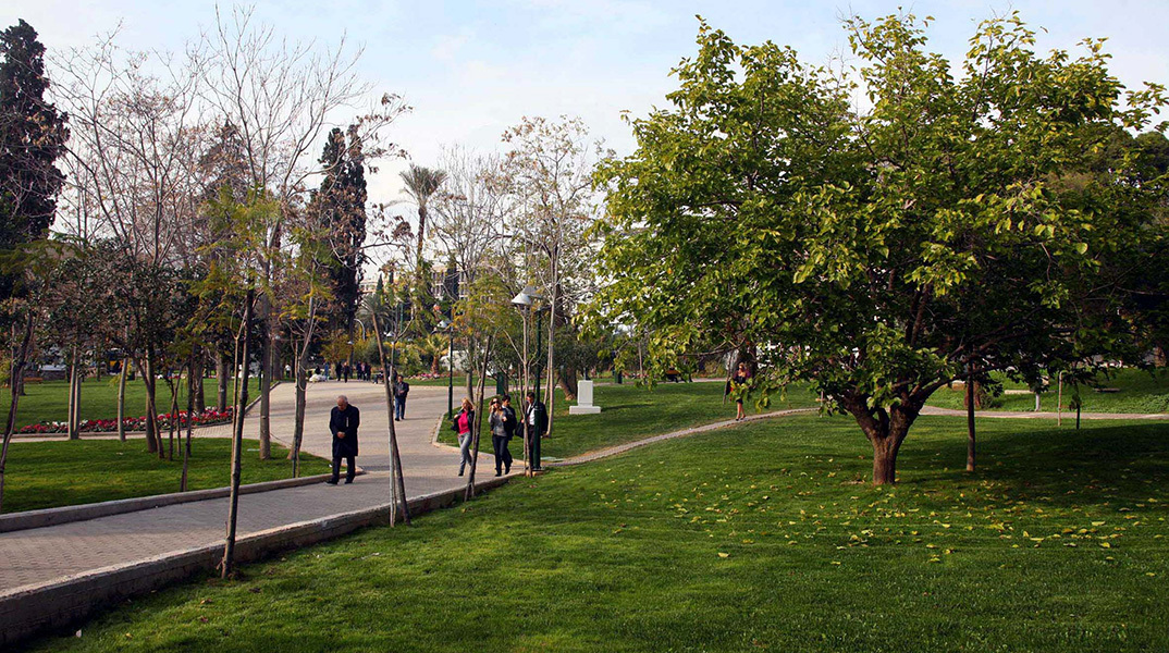 Πάρκο ή μετρό; Το λάθος δίλημμα