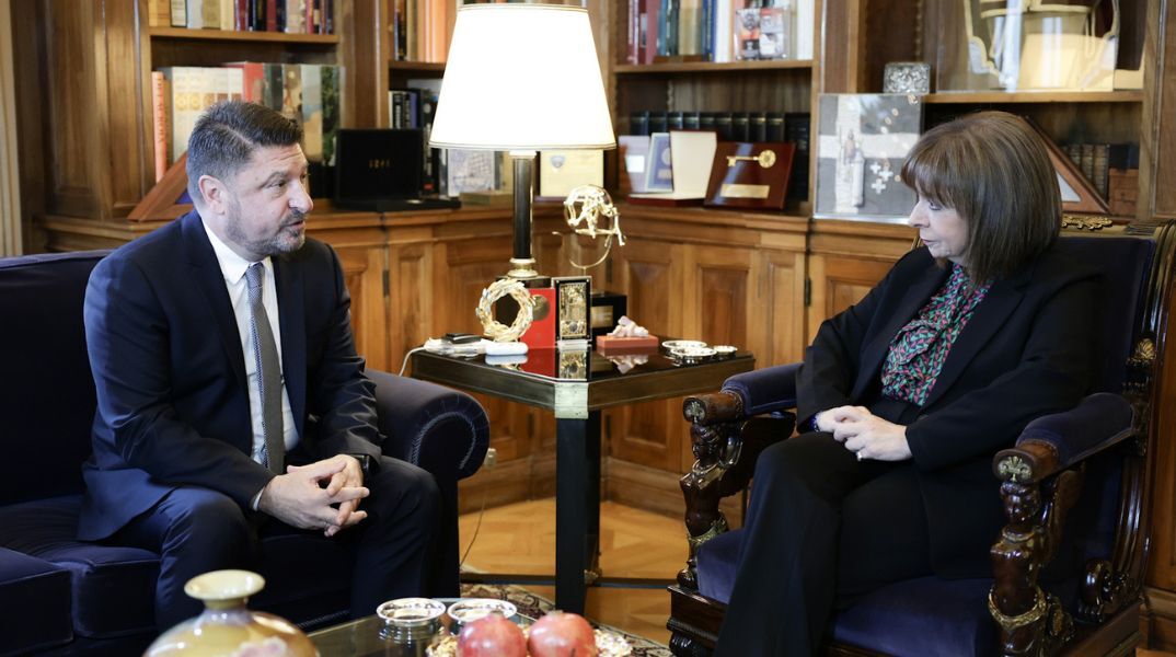 Κατερίνα Σακελλαροπούλου: Συνάντηση της Προέδρου της Δημοκρατίας με τον νέο περιφερειάρχη Αττικής, Νίκο Χαρδαλιά - Την ενημέρωσε για τις προτεραιότητές του.