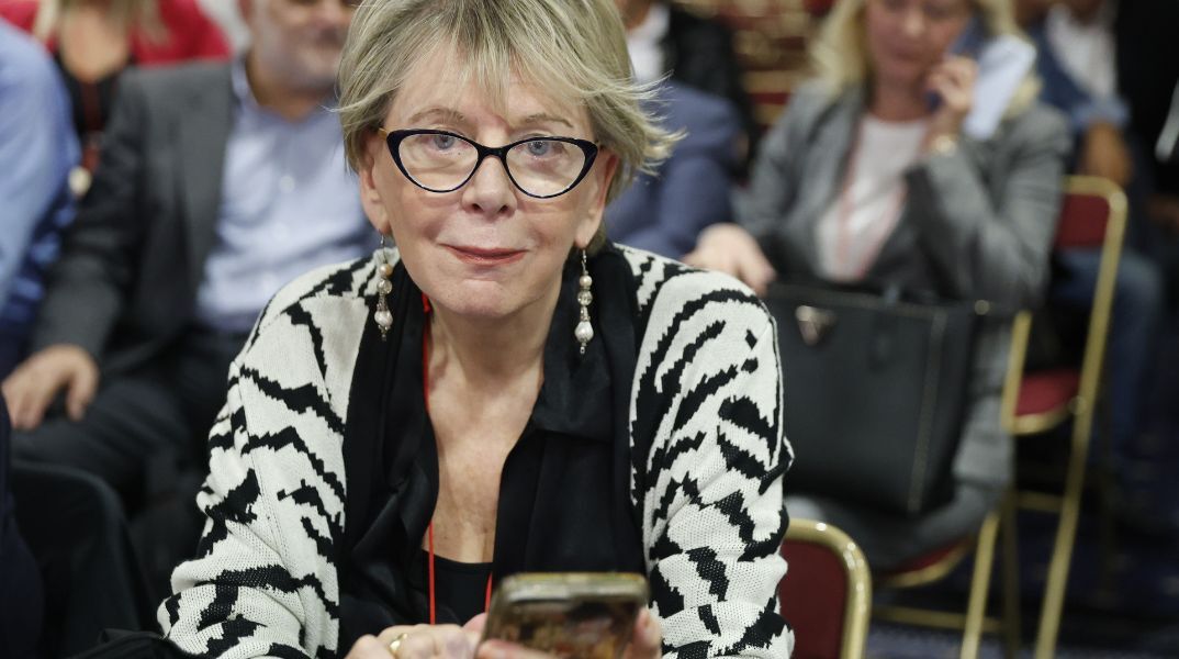 ΣΥΡΙΖΑ - Έλενα Ακρίτα: Αντιδράσεις προκάλεσε ανάρτησή της στο Instagram, στην οποία αναγράφονται τα στοιχεία της βουλευτικής της αποζημίωσης για τον Δεκέμβριο.