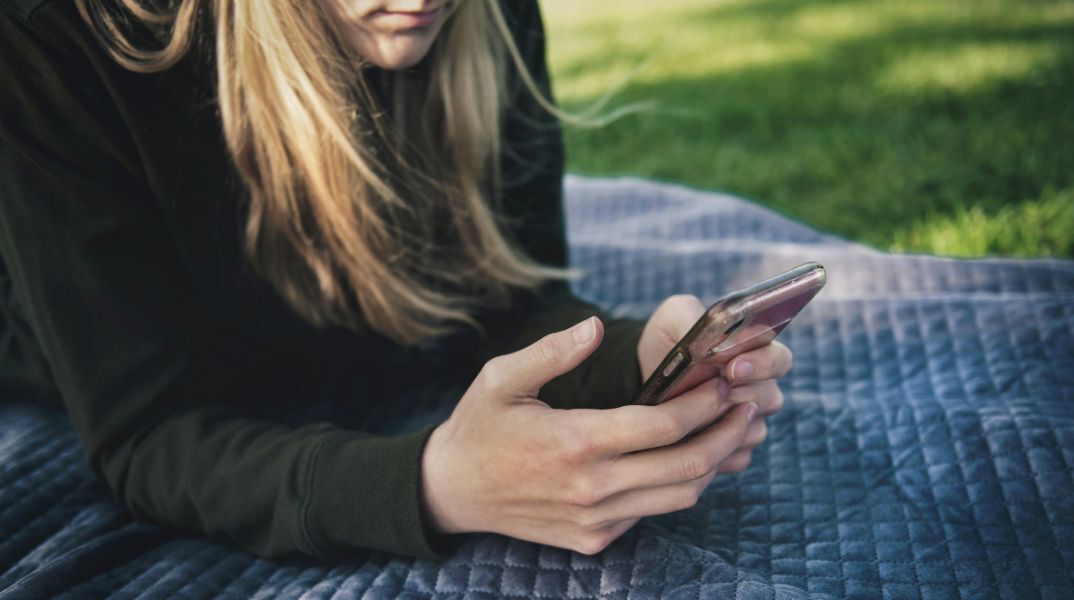 Σύλληψη σπείρας Νιγηριανών - Εξαπατούσαν γυναίκες μέσω Facebook, με το πρόσχημα σύναψης ερωτικού δεσμού - Απέσπασαν ποσό άνω των 200.000 ευρώ.