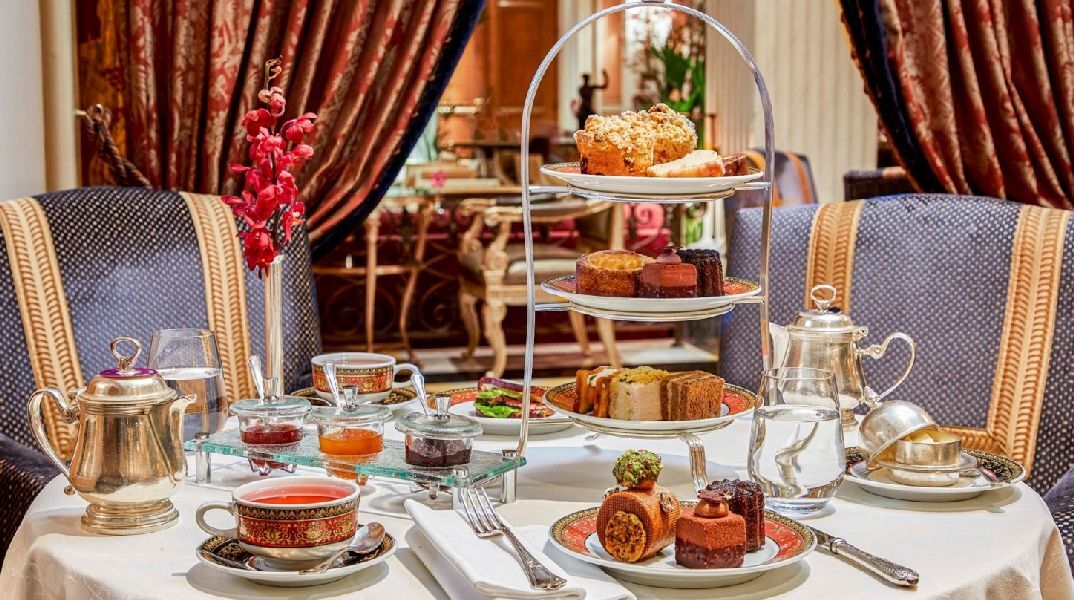 «Winter Garden City Lounge»