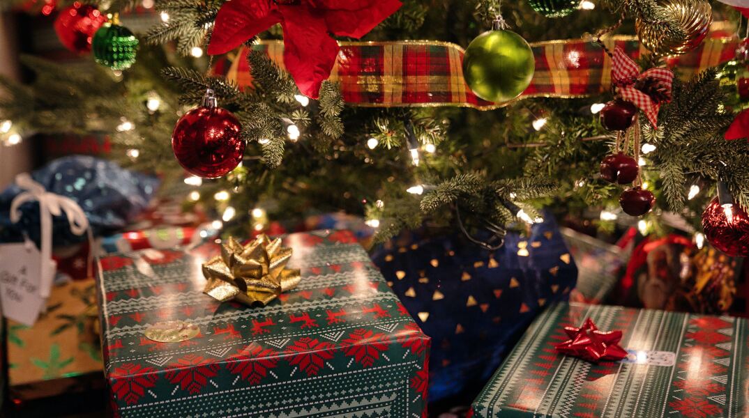 Τι Δώρο Χριστουγέννων δικαιούστε - Πότε πληρώνεται και πώς υπολογίζεται
