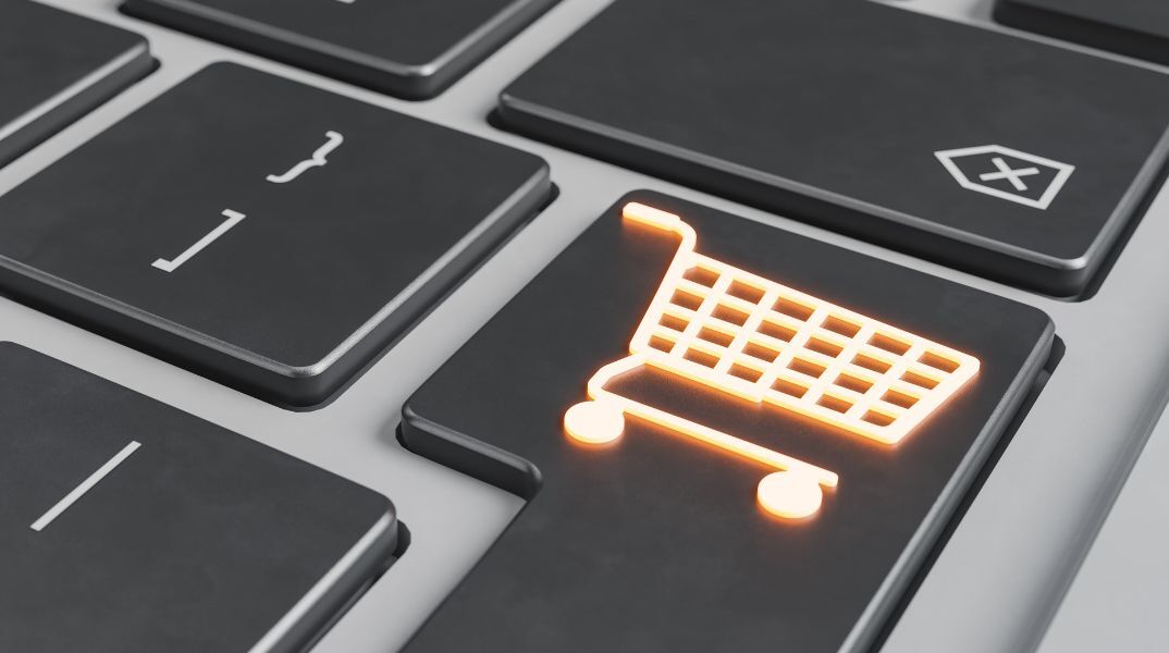 Δικογραφία σε βάρος 42χρονης για απάτη μέσω διαδικτύου - Έστελνε στους πελάτες άλλα προϊόντα από αυτά που είχαν παραγγείλει - Εξιχνιάστηκαν 38 περιπτώσεις.