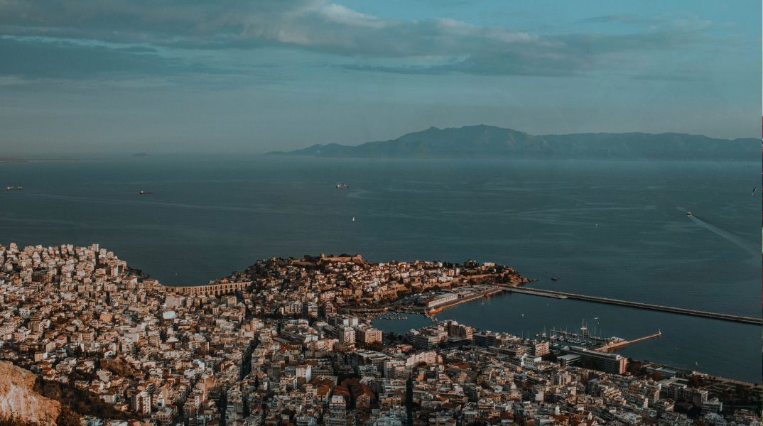 Νεφώσεις και ανοιξιάτικες θερμοκρασίες το Σάββατο